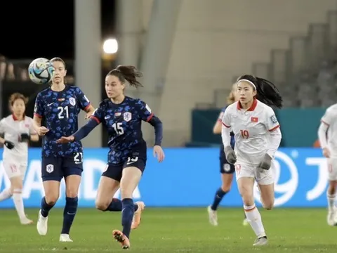 CĐV châu Á động viên ĐT nữ Việt Nam; Nữ Philippines nhận cú sốc lớn