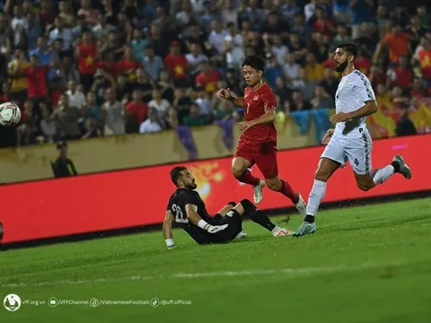 Báo Palestine đòi sa thải HLV đội nhà; Sao ĐT Việt Nam dính chấn thương nghiêm trọng