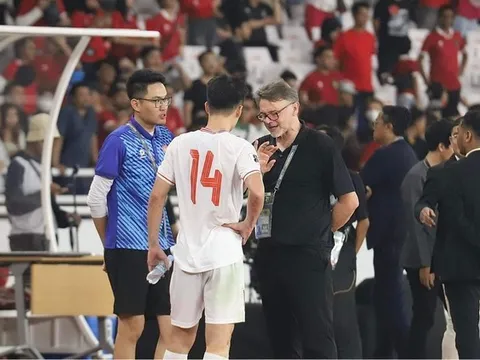 VFF phán quyết việc sa thải HLV Troussier; 10/11 nước ĐNÁ ủng hộ 'Phù thủy trắng'