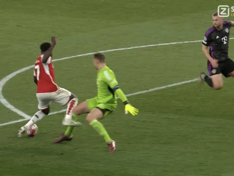 Tranh cãi Arsenal mất oan 11m trước Bayern