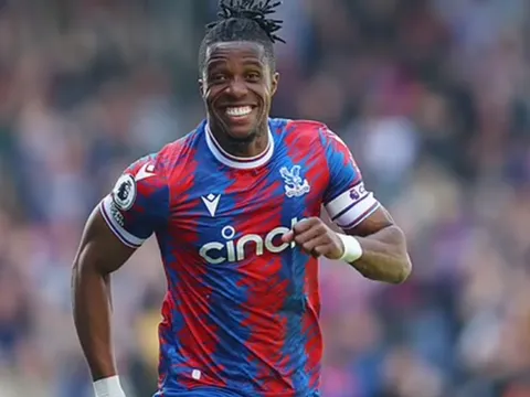 Here we go! Wilfried Zaha có bến đỗ mới