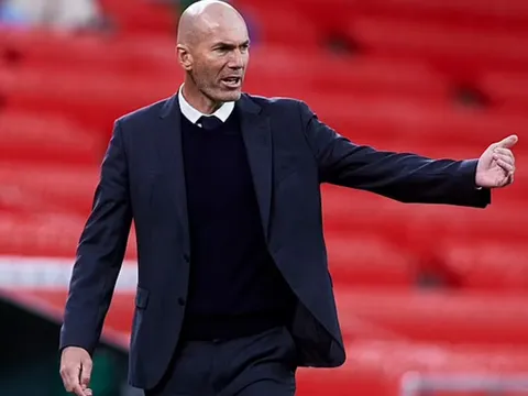 Petit chỉ ra bằng chứng, bến đỗ mới của Zidane hé lộ?