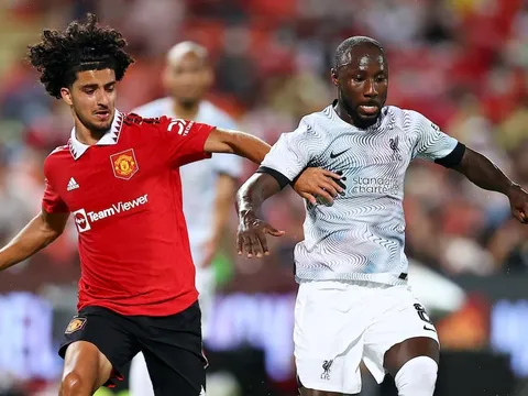 NÓNG! Hoàn tất kiểm tra y tế, Man Utd chia tay cầu thủ tiếp theo