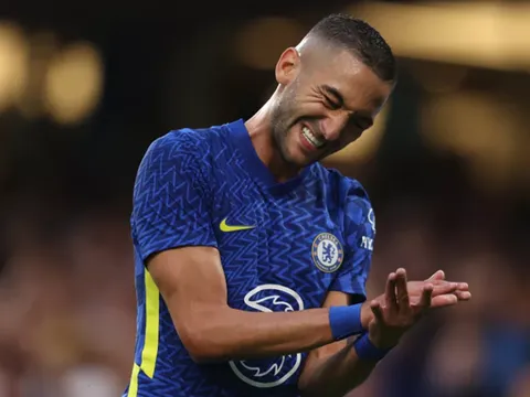 Van Basten thừa nhận "việt vị" về sao Chelsea