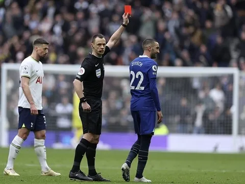 "Mỗi khi VAR can thiệp, Spurs đều nhận bất lợi"