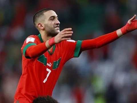Hakim Ziyech tự tiến cử mình đến Barca