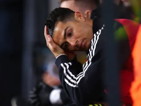 Dietmar Hamann: Ronaldo tác động xấu đến bom tấn của Man Utd