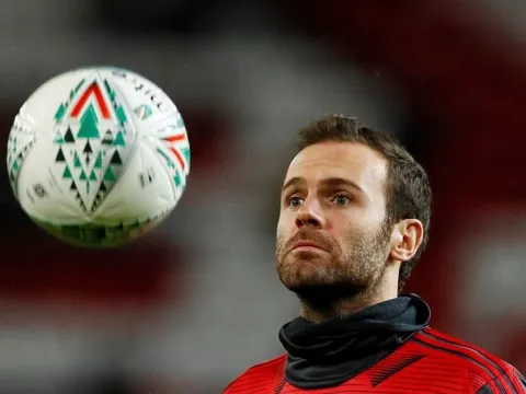 Fan Quỷ đỏ ngao ngán: "Cậu ấy có trình độ ở giải hạng 2"