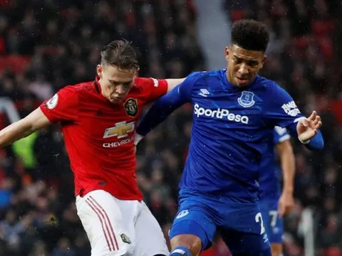 'Thần tượng mới' của Man Utd bị chê đá kém như cầu thủ League One