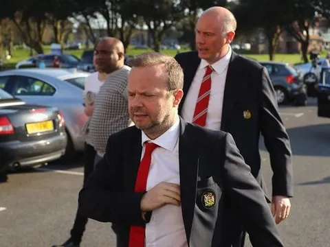 Ed Woodward lại kì kèo, làm khó mục tiêu số 1 của Solskjaer
