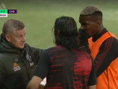 Cavani không hiểu Solskjaer nói gì ở trận ra mắt M.U