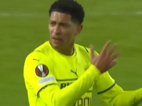 Nỗ lực 'gánh team' bị phá, Jude Bellingham chửi thẳng mặt đàn anh