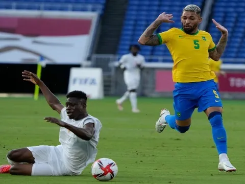 VAR gây thảm họa, Brazil chia điểm với ông lớn châu Phi