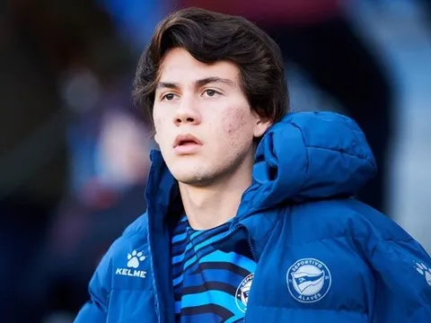 Facundo Pellistri gửi tối hậu thư cho Man Utd