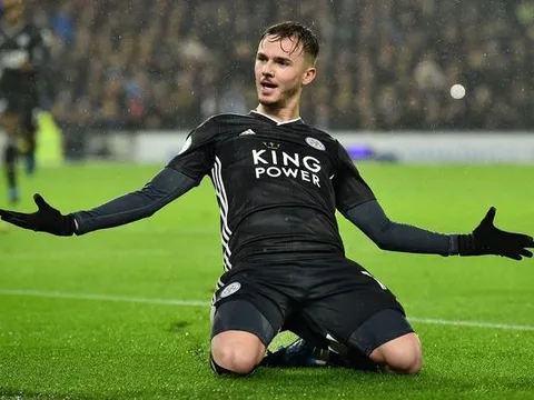Mục tiêu Man Utd lên tiếng, quyết ngăn cản Liverpool đăng quang