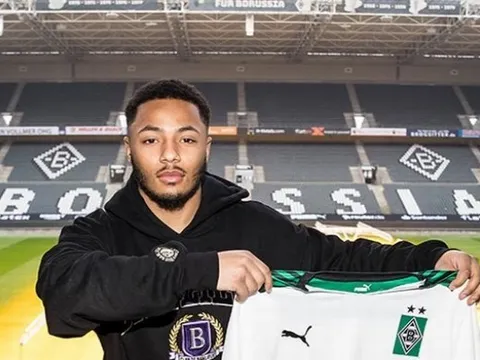 Sau De Beek, Man Utd chính thức chia tay thêm một cựu sao Ajax