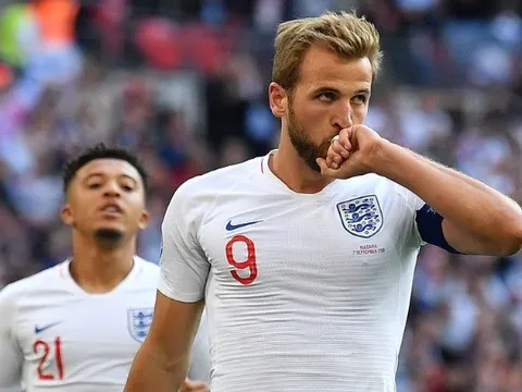 "3 hoặc 4 CLB đủ sức mua cậu ấy, Man United là một trong số đó"