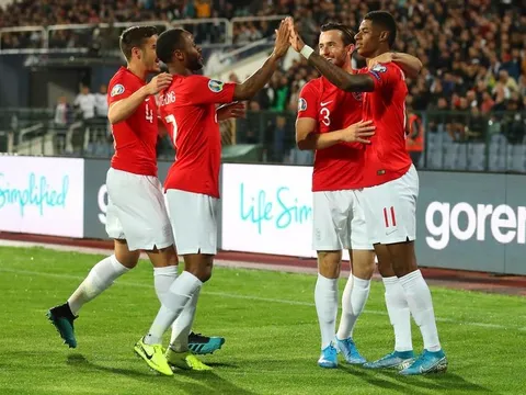 Lập siêu phẩm cho Tam sư, Marcus Rashford gửi thông điệp đến Solskjaer