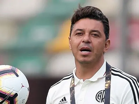 Tìm ''ứng viên ghế nóng'', Everton tính giành cả ''mục tiêu của Barca''