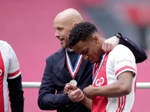 HLV Ajax nói thẳng 1 câu về tương lai của Timber