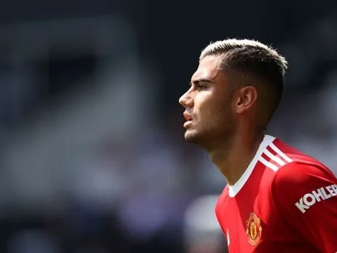 Người thừa Man Utd ra đi, lộ bến đỗ bất ngờ