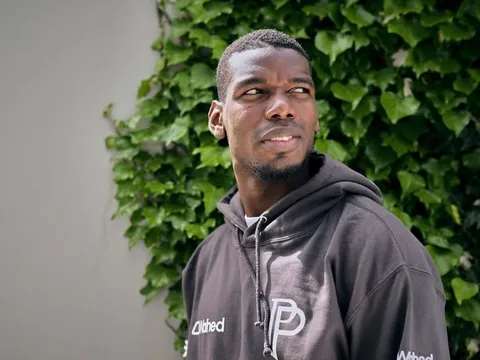 Ronaldo đã cho Pogba 'cái tát' về hiện thực