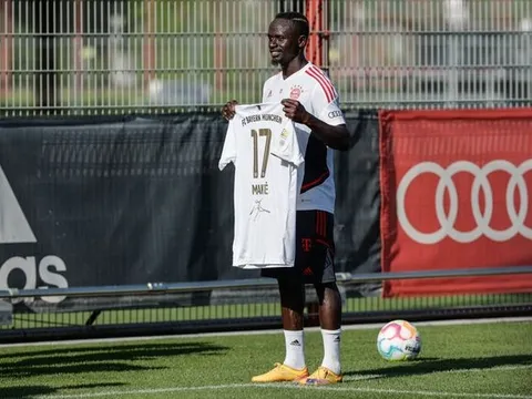 5 điểm nhấn từ buổi tập đầu của Mane sau khi rời Liverpool