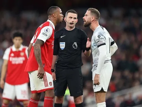 Gabriel điên tiết với Henderson: Nguyên nhân và hậu quả