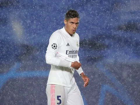 Varane tới M.U có thể khiến Chelsea ôm hận vụ Haaland