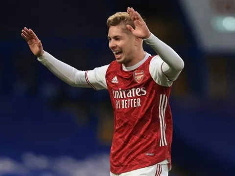 Arsenal từ chối bán báu vật tuyến giữa