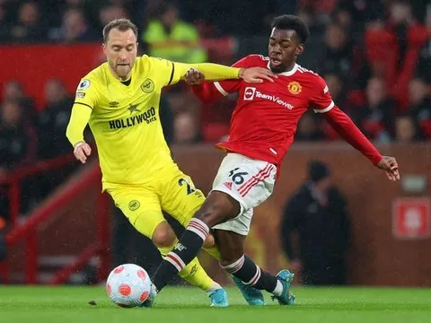 "Cậu ấy có những màn trình diễn đủ xứng đáng để chơi bóng cho M.U"