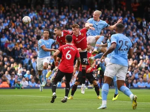 5 điểm nhấn Man City 6-3 M.U: Trở lại mặt đất; Không thể cản Haaland