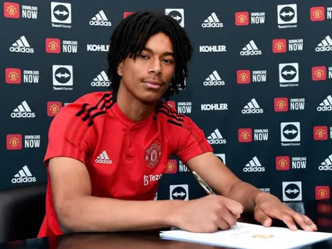 Man Utd chính thức ký hợp đồng với 'ngọc quý' khu trung tuyến