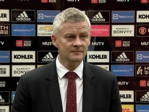 Solskjaer: "Chắc chắn VAR đã sai một lần nữa"