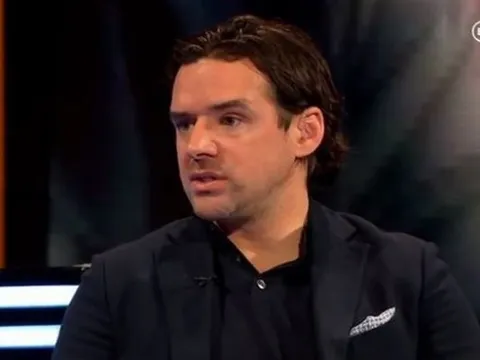 Owen Hargreaves gạch tên một CLB khỏi cuộc đua Top 4