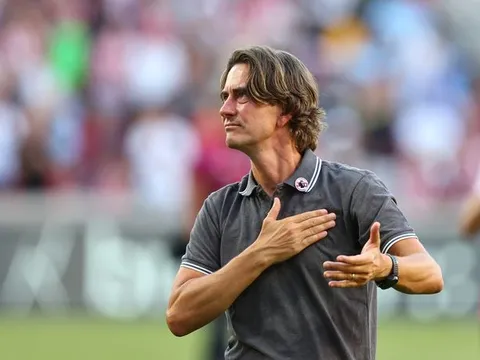 Người thắng, kẻ thua trận Brentford 4-0 M.U