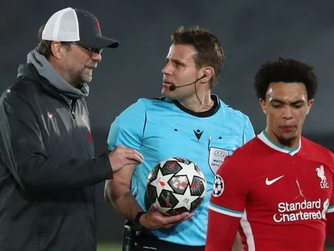 Tan nát trước Real, Klopp điên tiết công kích trọng tài