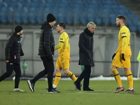 Mourinho: "Thái độ của cầu thủ Spurs khá tệ, giống khi tôi ở M.U trước đây"