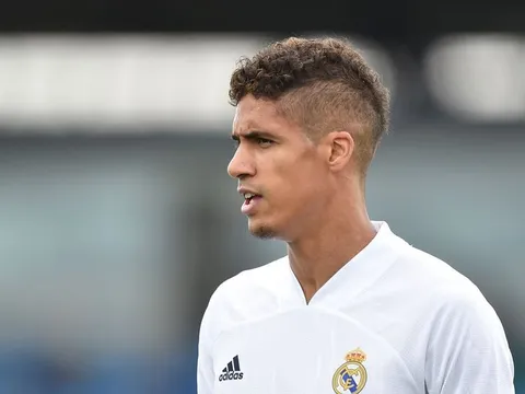 Chỉ cần 3 trận đấu, Man Utd đã nhìn thấu Varane