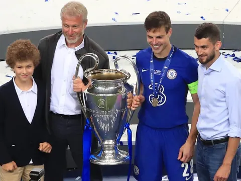 10 khoảnh khắc tạo nên kỷ nguyên Roman Abramovich ở Chelsea