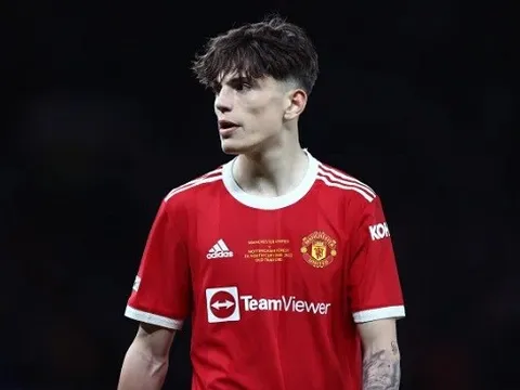 Ten Hag trình bày kế hoạch đặc biệt cho Garnacho với nhân viên M.U