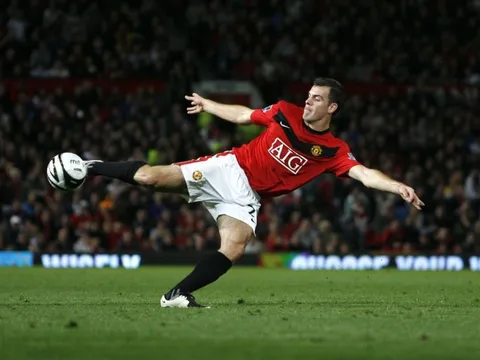 TOP 5 lạ lùng trong lịch sử Premier League: "Thánh sút xa" của Man Utd