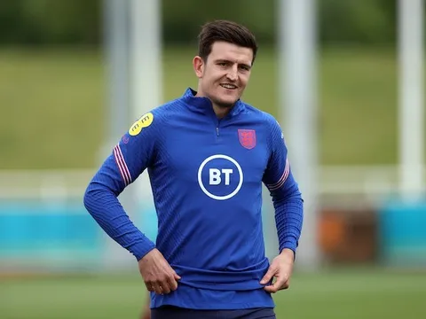Man Utd tiến gần đến đối tác lý tưởng của Maguire: Không phải Varane