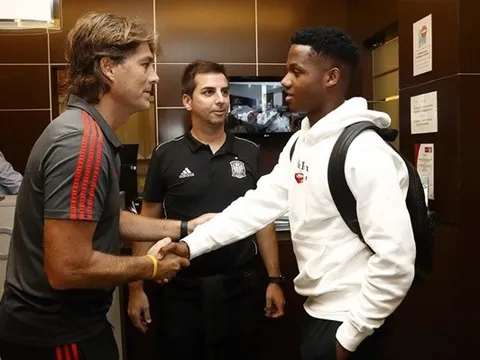 "Thần đồng" 16 tuổi của Barca được triệu tập lên đội U21 Tây Ban Nha