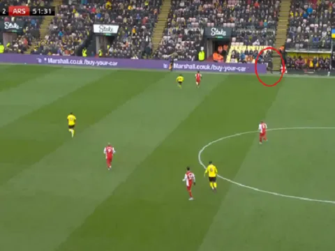 Toàn cảnh pha tạo "key-pass" của Mikel Arteta trước Watford