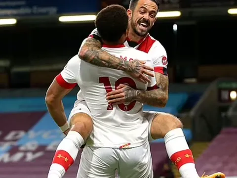 Thay thế Abraham, cựu sao Liverpool là phương án hoàn hảo cho Chelsea