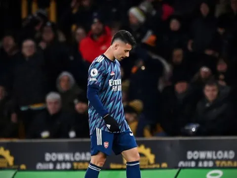 Gabriel Martinelli lần đầu lên tiếng sau tấm thẻ đỏ