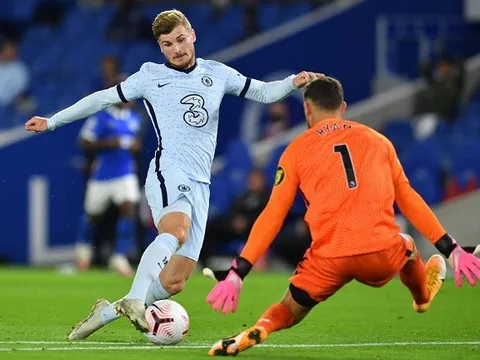 Ông lớn Ligue I gián tiếp giúp Arteta giải mối lo vụ Vlahovic