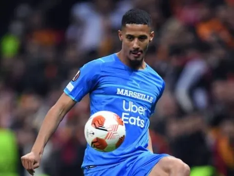 Lampard ngẫu hứng tái hiện lại hình ảnh của Quaresma trên sân