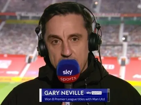 Gary Neville kêu gọi khán giả làm 1 điều ở trận Chelsea gặp Brighton